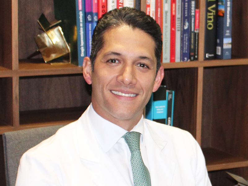 Dr. Carlos Vasquez